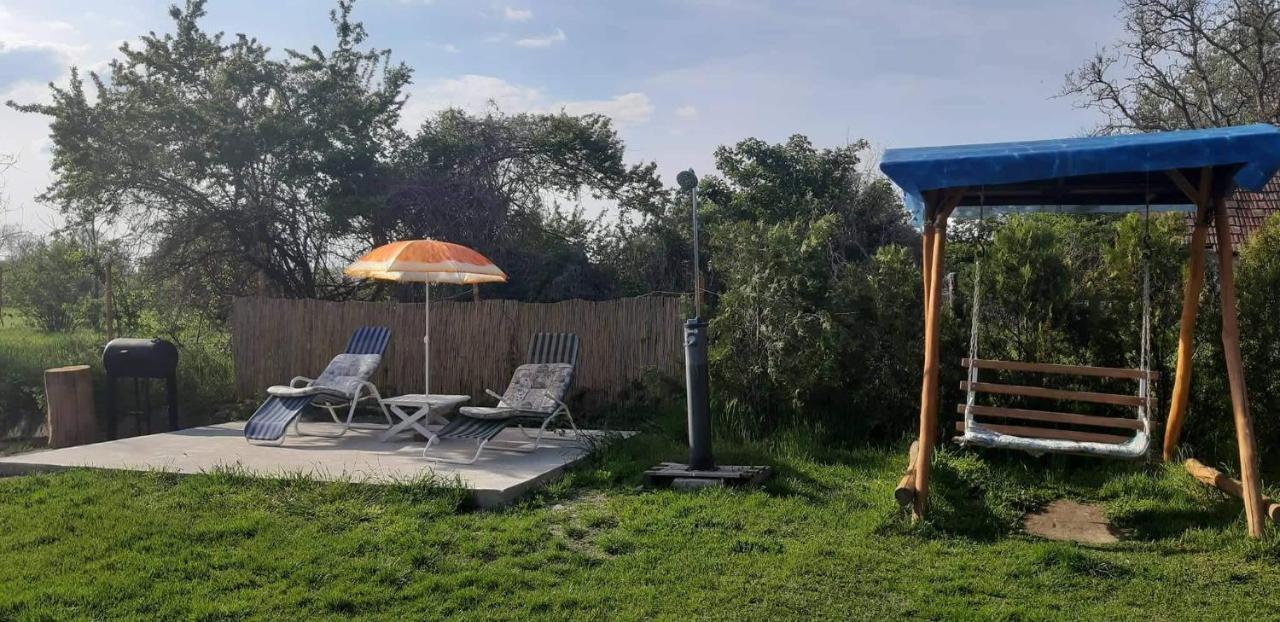 Ferienwohnung Kamilla Vendeghaz Écs Exterior foto